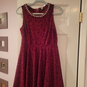 𝅺doe & Rae A-Line Cocktail Dress Size M  Burgundy New